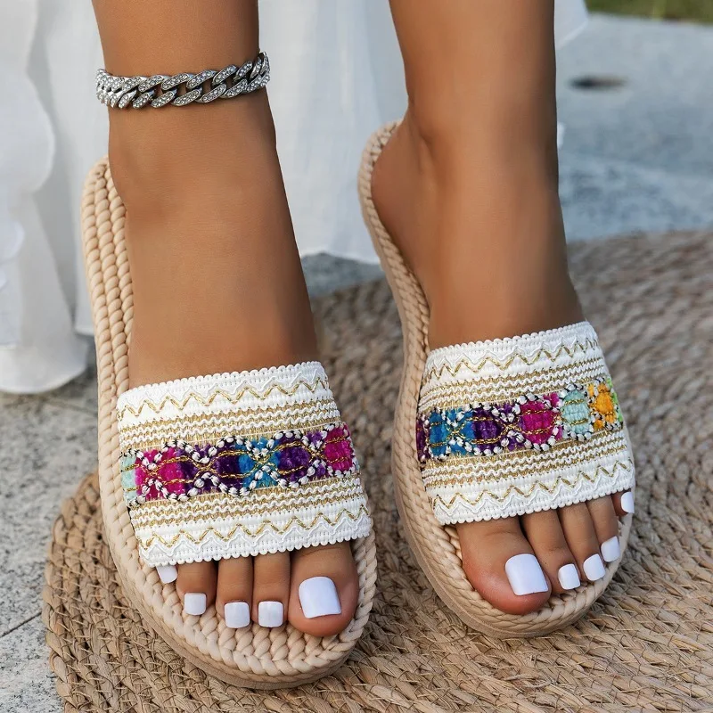Damskie klapki, obuwie na płas – Ethnic Modern Fashion recenzja i cena
